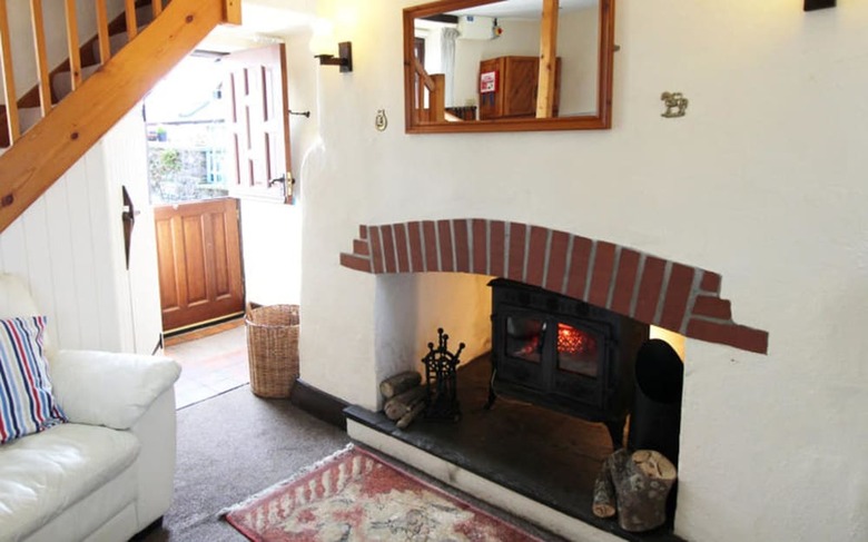 Houndapitt Cottages