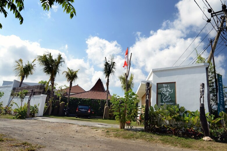 Hotel Alam Bidadari Seminyak Villas