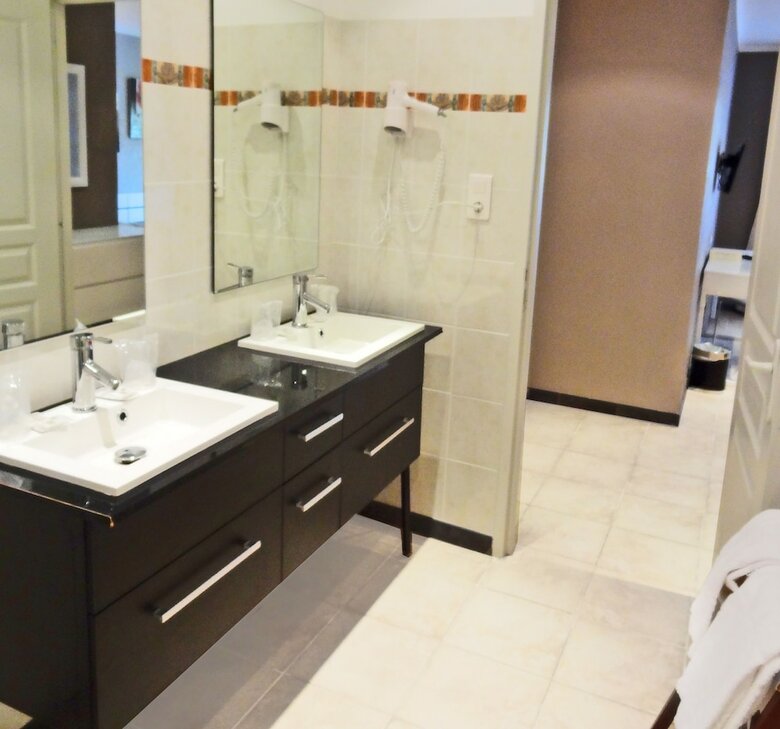 Hotel H�tel Des Deux Sorru