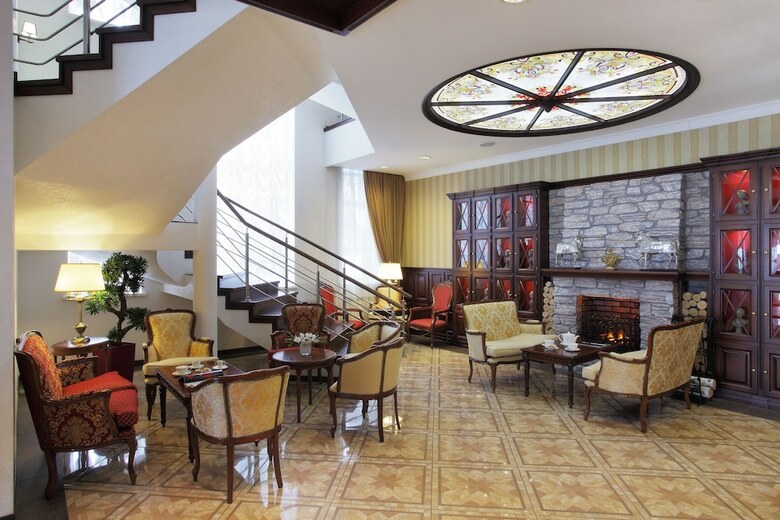 Palais Royal Hotel