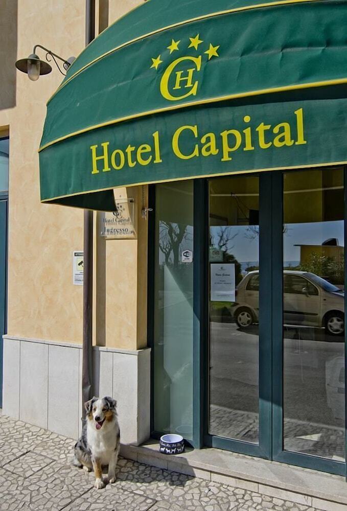 Hotel Capital