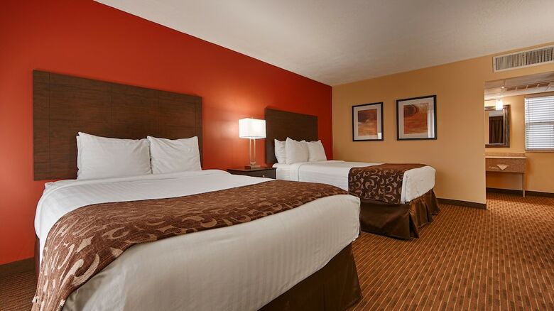 Motel El Rey Inn & Suites
