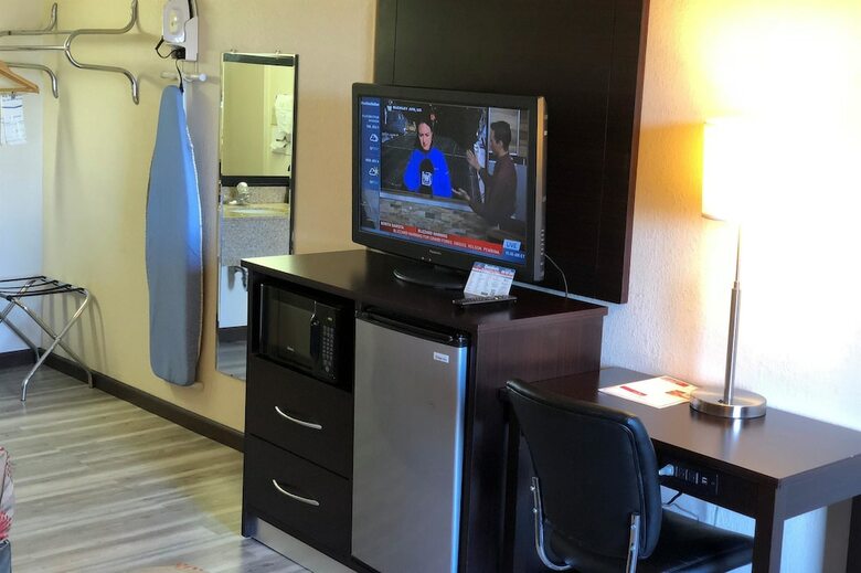 Hotel Ramada By Wyndham Harrisonburg