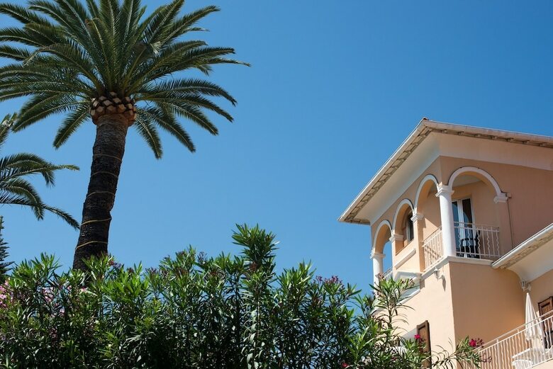 Hotel H�tel Reine D'azur
