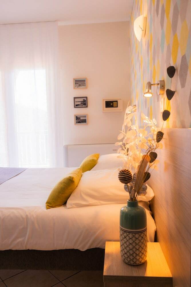 Hotel H�tel Reine D'azur