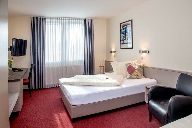 Sporthotel �hringen
