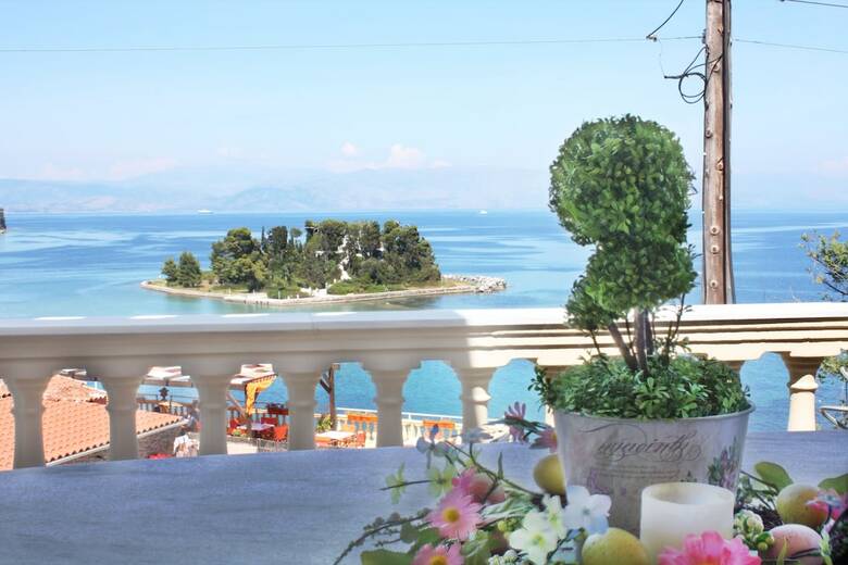 Pontikonisi Hotel