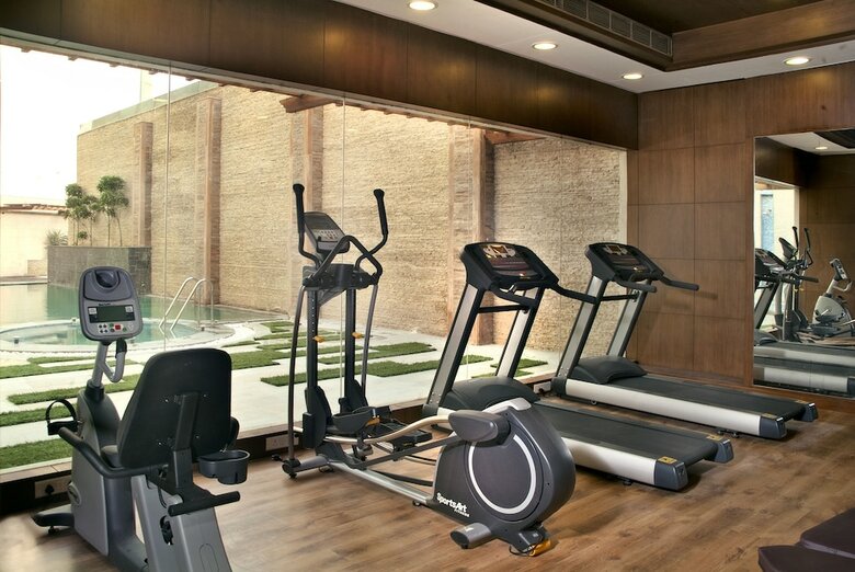 Hotel Savoy Suites, Greater Noida