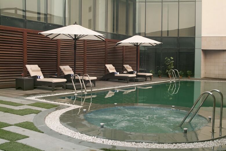 Hotel Savoy Suites, Greater Noida