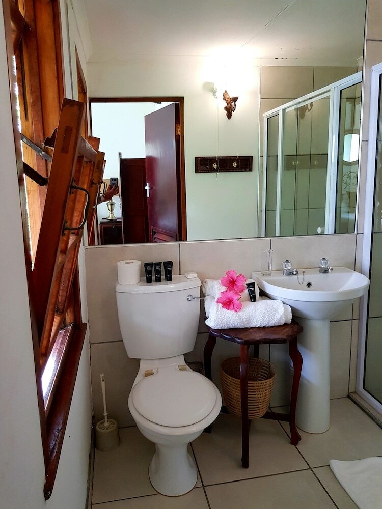 Bed & Breakfast Royston Hall Guesthouse