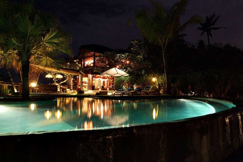 Sejuk Beach Villas