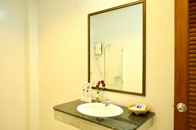 Hotel Phuket Siray Hut Resort