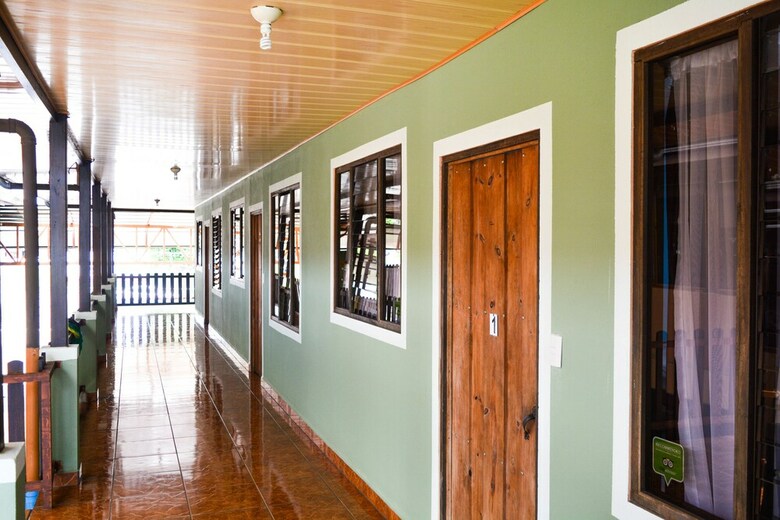 Hostal Hostel Backpackers La Fortuna