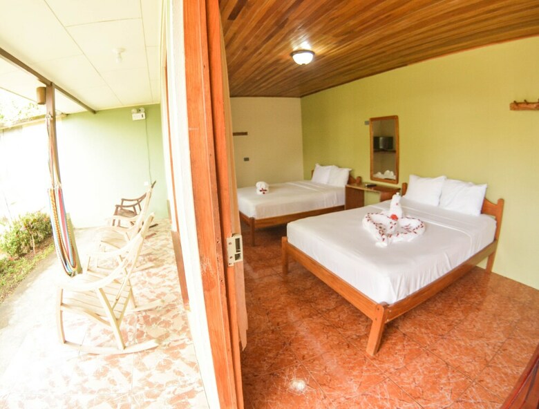 Hostal Hostel Backpackers La Fortuna