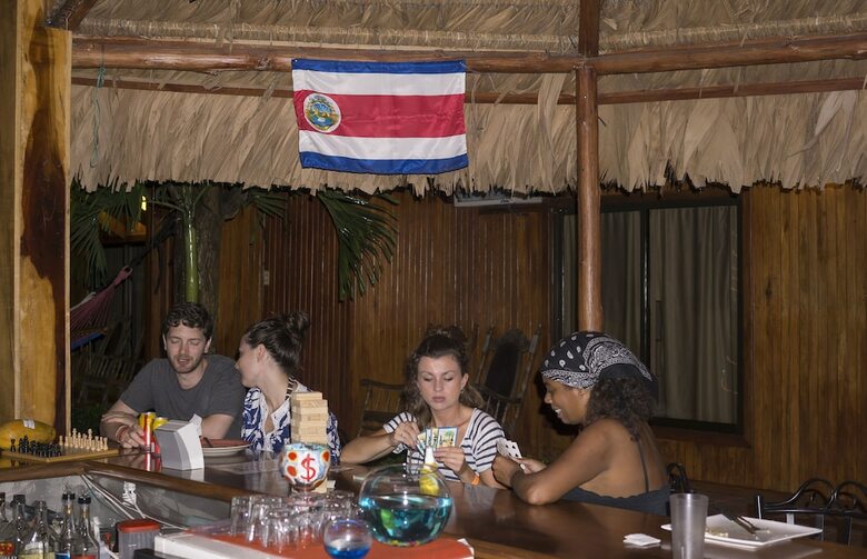 Hostal Hostel Backpackers La Fortuna