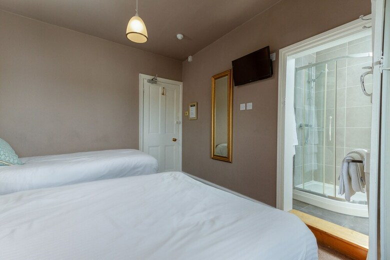 Bed & Breakfast Oakfold House