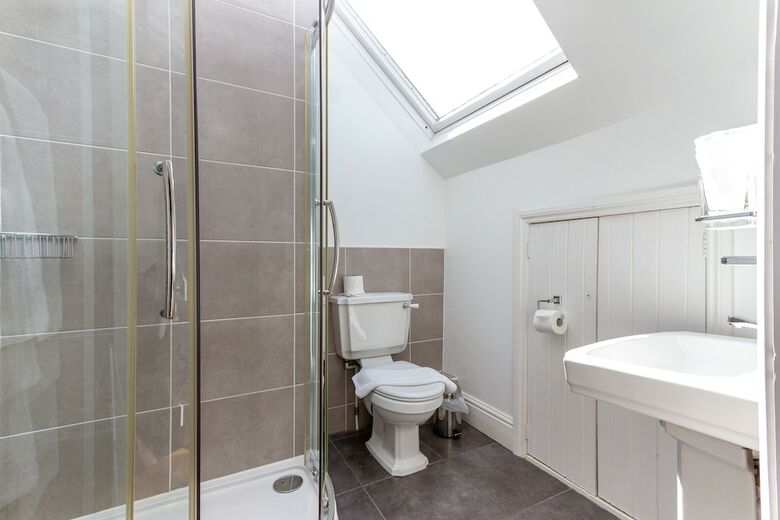 Bed & Breakfast Oakfold House