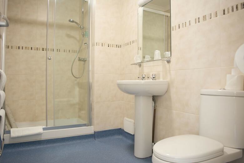 Tlh Carlton Hotel