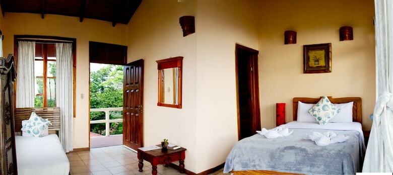 Hotel La Colina