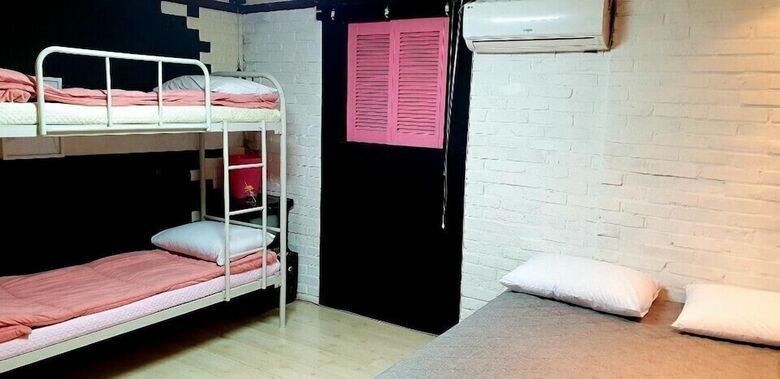 Hostal Oppahostel
