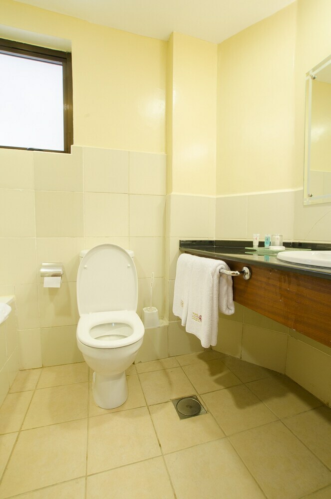 Waridi Paradise Hotel & Suites