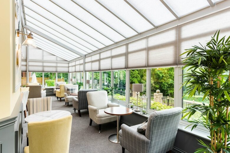 The Southcrest Manor Hotel