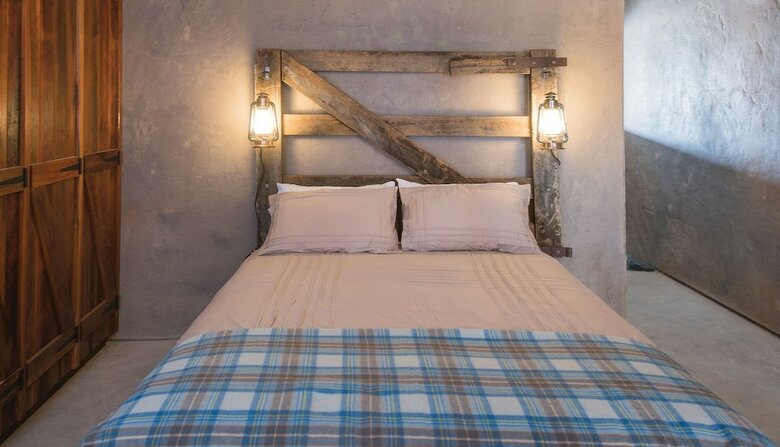 Posada Saltbush Retreat