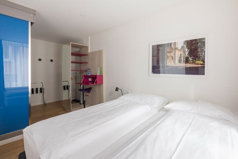 Hotel Walhalla Guesthouse
