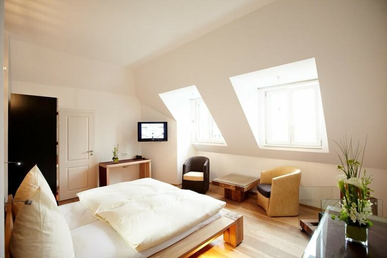 Hotel G�stehaus Schloss Engers