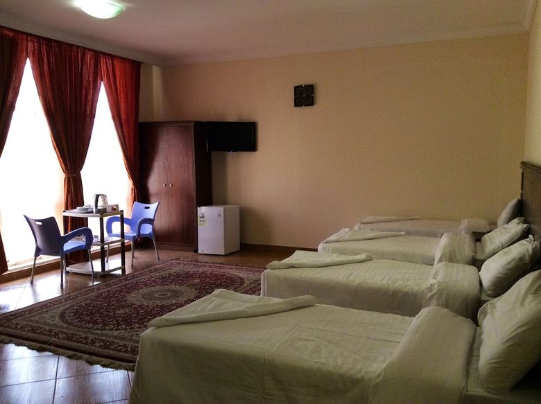 Qasr Alazzizia Hotel
