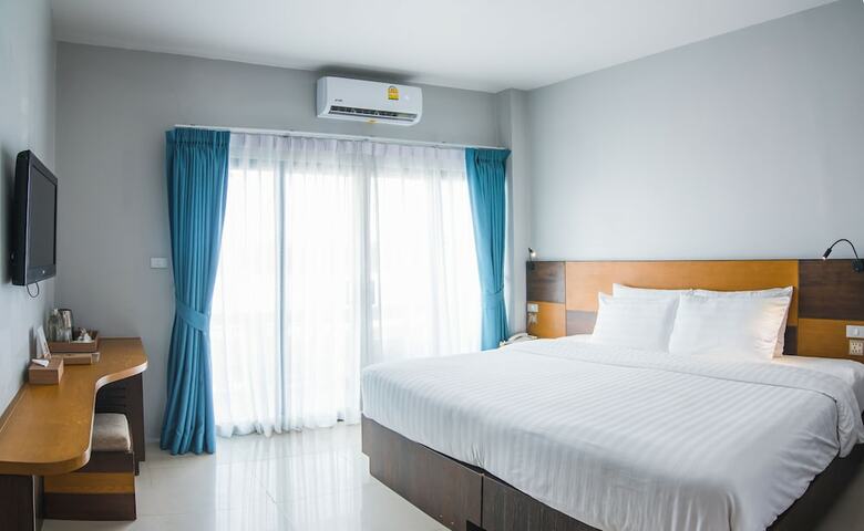 Hotel Naina Resort & Spa
