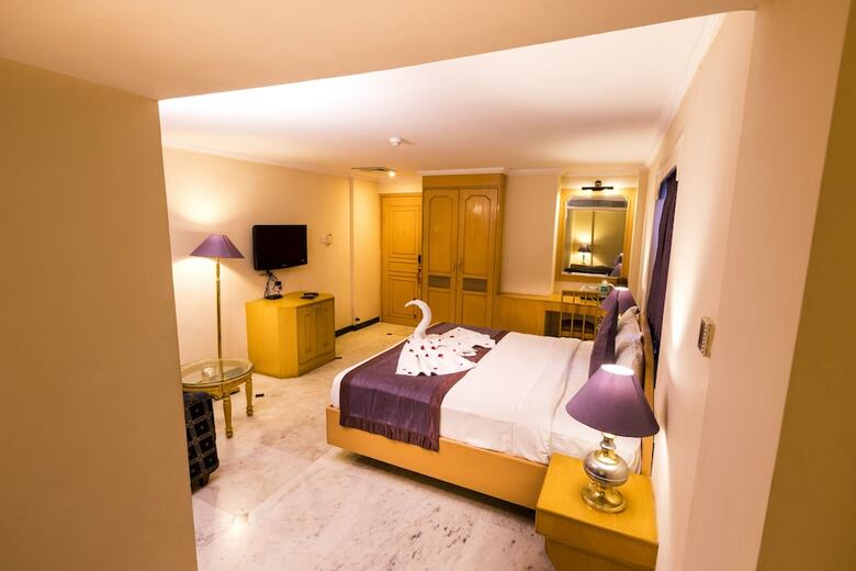 Hotel Grand Residence