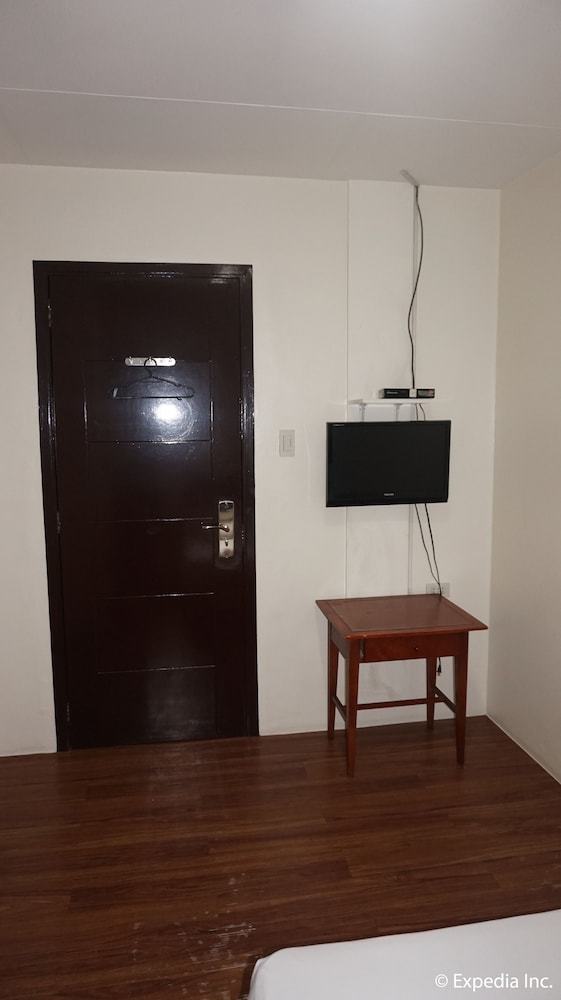 Dg Budget Hotel Naia