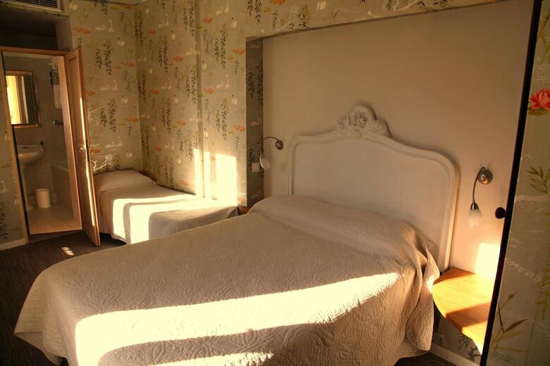 Hotel H�tel Du Lys