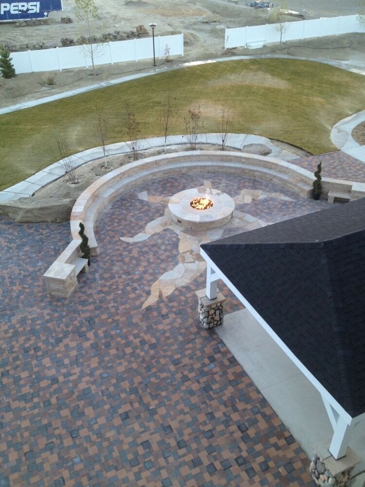 Hotel Presidential Inn & Suites