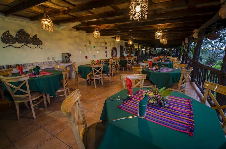 Hotel Cahal Pech Village Resort