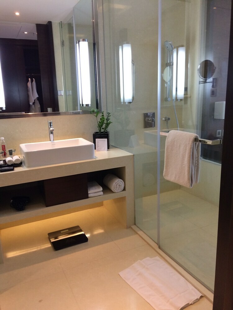 Hotel Courtyard By Marriott Pune Chakan