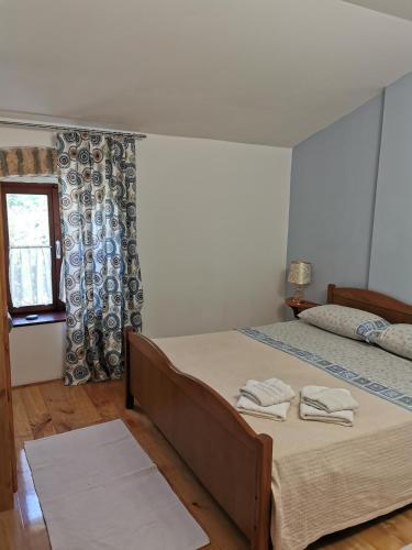 Apartments Berteti?