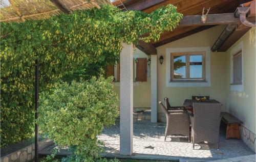 Holiday Home Gologoricki Dol 32