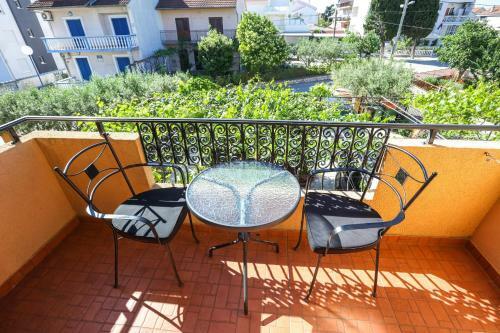 Hostal Apartments And Rooms Sinka