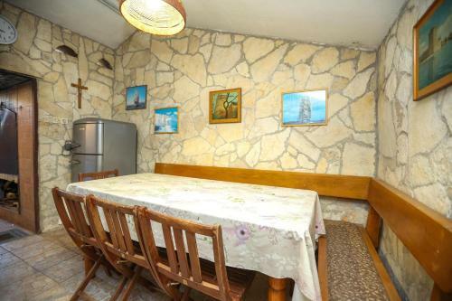 Hostal Apartments And Rooms Sinka