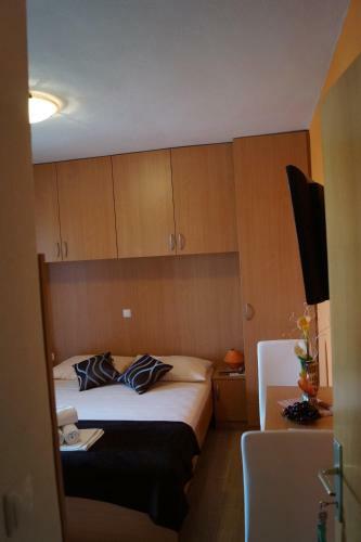Apartments Tomic