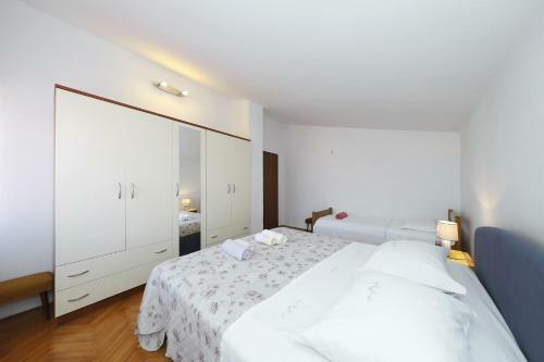 Apartments Vedrana