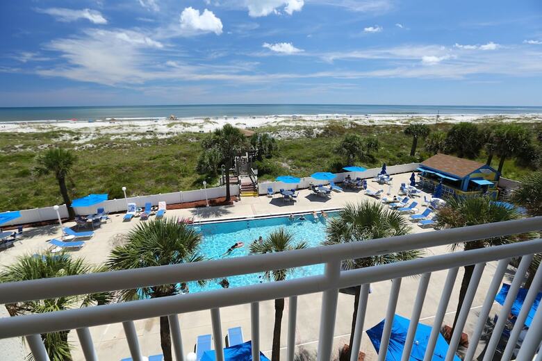 Hotel Guy Harvey Resort On St Augustine Beach
