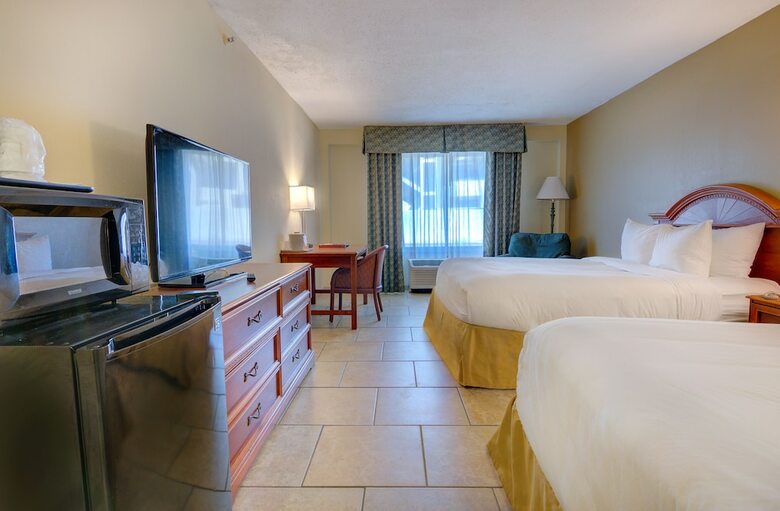 Hotel Guy Harvey Resort On St Augustine Beach