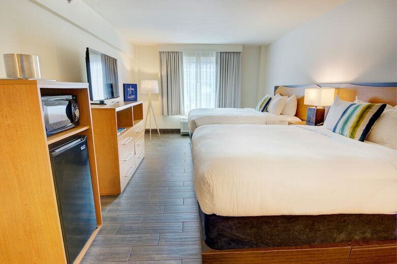 Hotel Guy Harvey Resort On St Augustine Beach