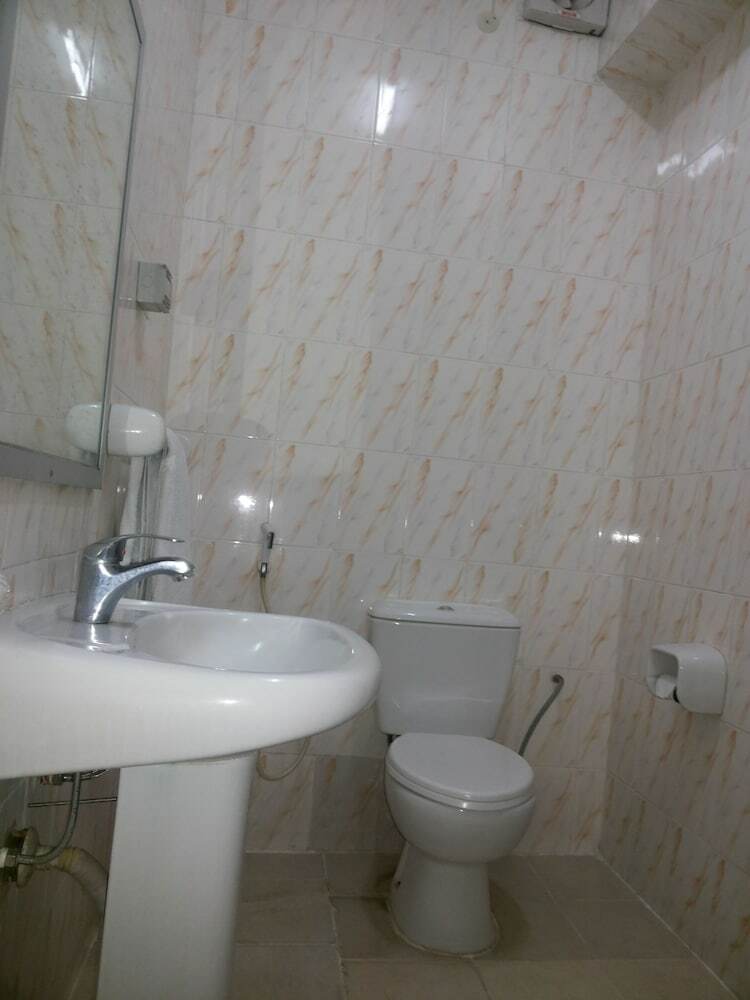 Iris Hotel