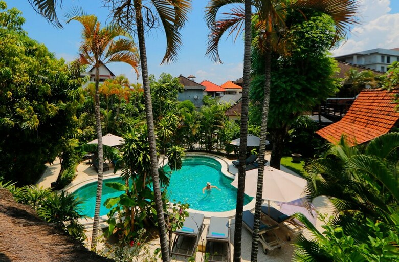 Pearl Hotel And Restaurant