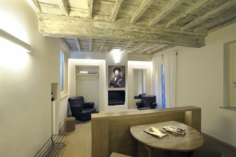 Raffaello Charmsuite