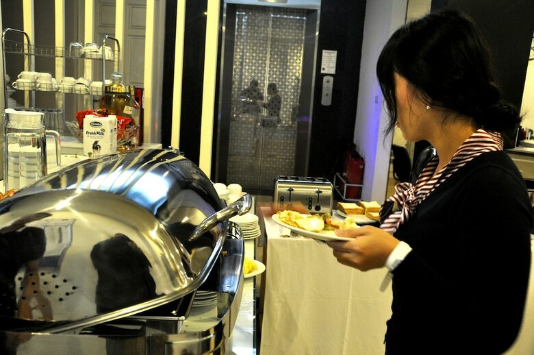 Ping Hanoi Hotel